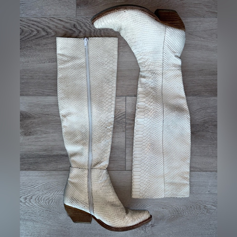 Knee High Jeffrey Campbell Boots